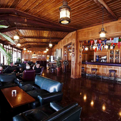 Zona Bar del Salón Social MRCYB